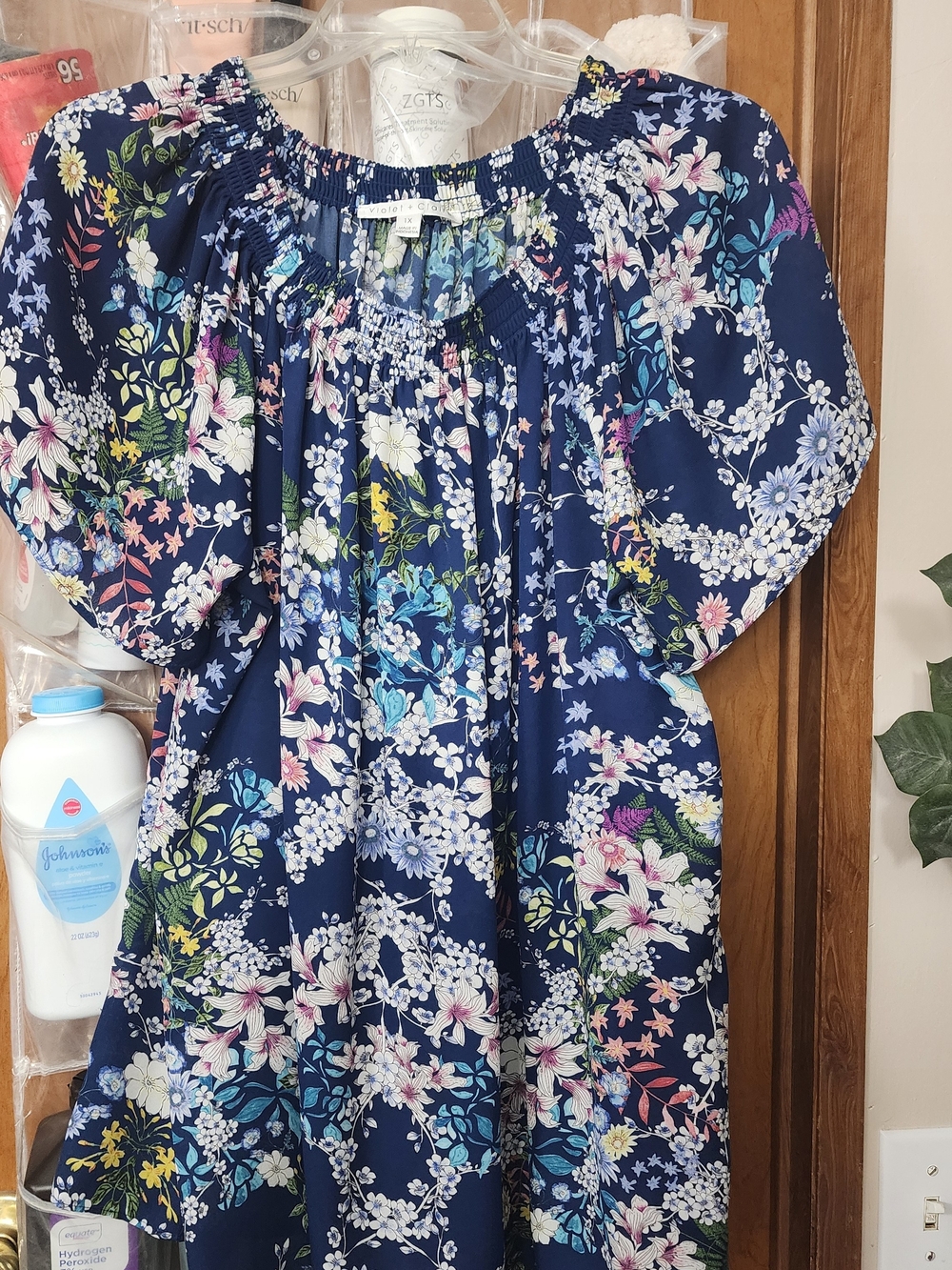 Violet & Claire Navy Blue Floral Smocked Puff-Sleeve Dress